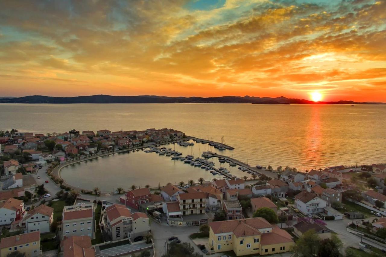 Apartments With A Parking Space Bibinje, Zadar - 12270 ภายนอก รูปภาพ