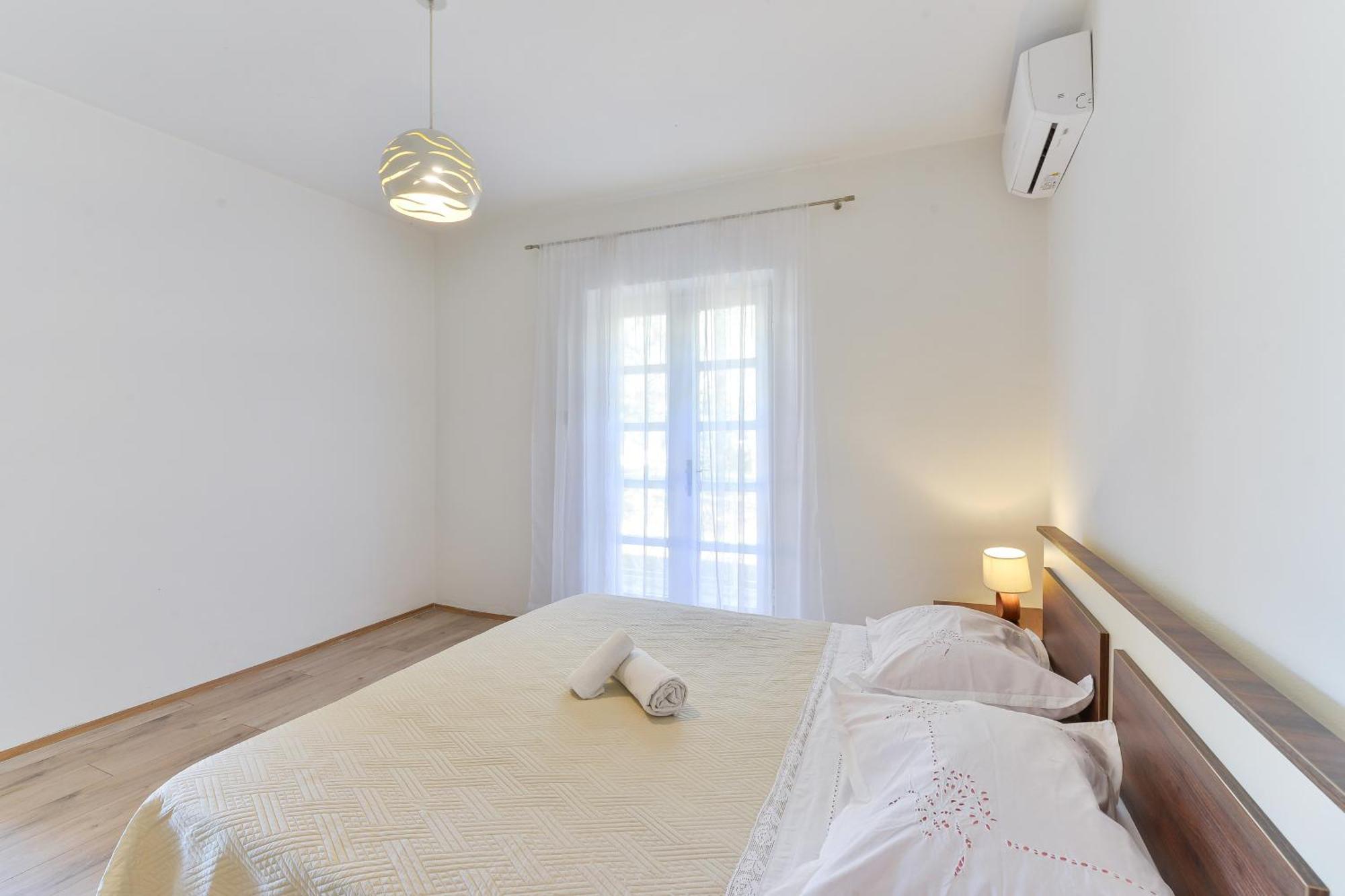 Apartments With A Parking Space Bibinje, Zadar - 12270 ห้อง รูปภาพ